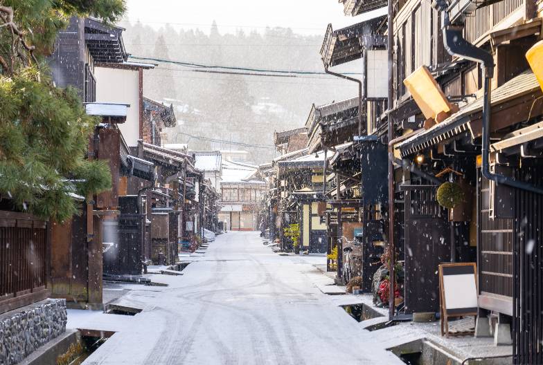【日本 一人成團系列】高山白川鄉一日遊：漫步高山古街、探訪合掌村｜含頂級和牛神戶牛涮涮鍋｜名古屋出發
