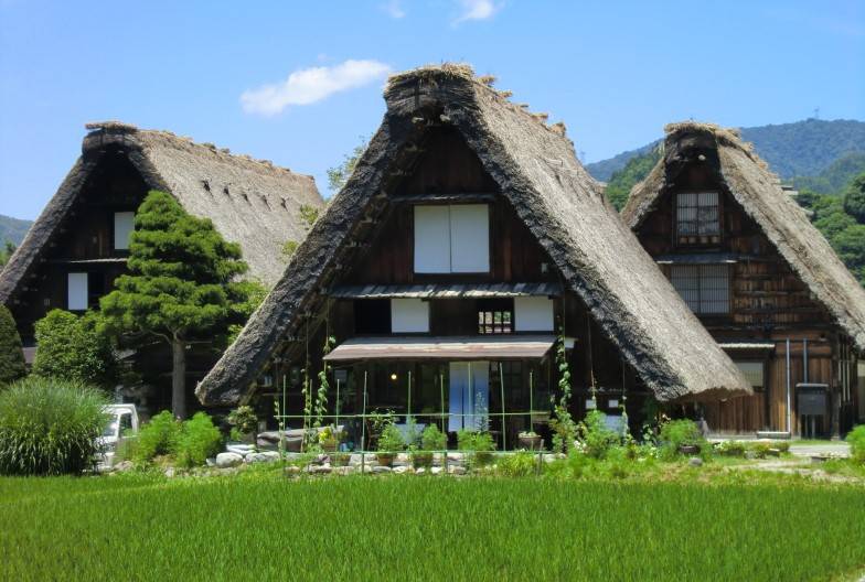 【日本 一人成團系列】高山白川鄉一日遊：漫步高山古街、探訪合掌村｜含嚴選飛驒旨豚｜名古屋出發
